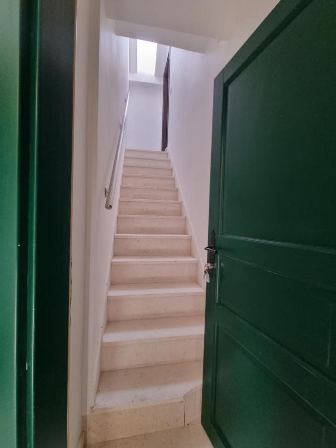 Studio Apartment Rosalie Спліт Екстер'єр фото